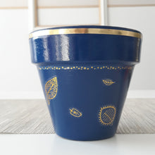Load image into Gallery viewer, Royal Highness Planter