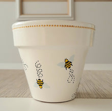 Load image into Gallery viewer, Honey Bee Planter