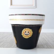Load image into Gallery viewer, All Smiles Planter
